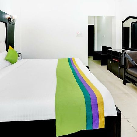 Готель Treebo Trend Mussoorie Club Деградун Екстер'єр фото